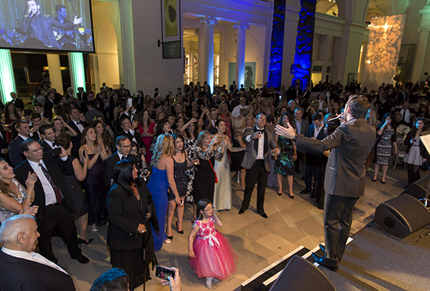 Guests enjoyed a three hour performance by popular Greek artist Thanos Petrelis.