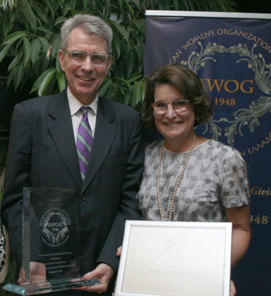 US Ambassador in Athens Geoffrey R. Pyatt with wife Mary, the event's hosts