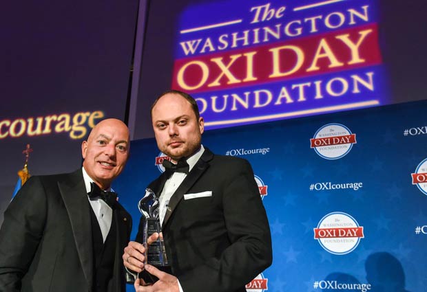Oxi Courage Award recipient Vladimir Kara-Murza and presenter Michael Psaros